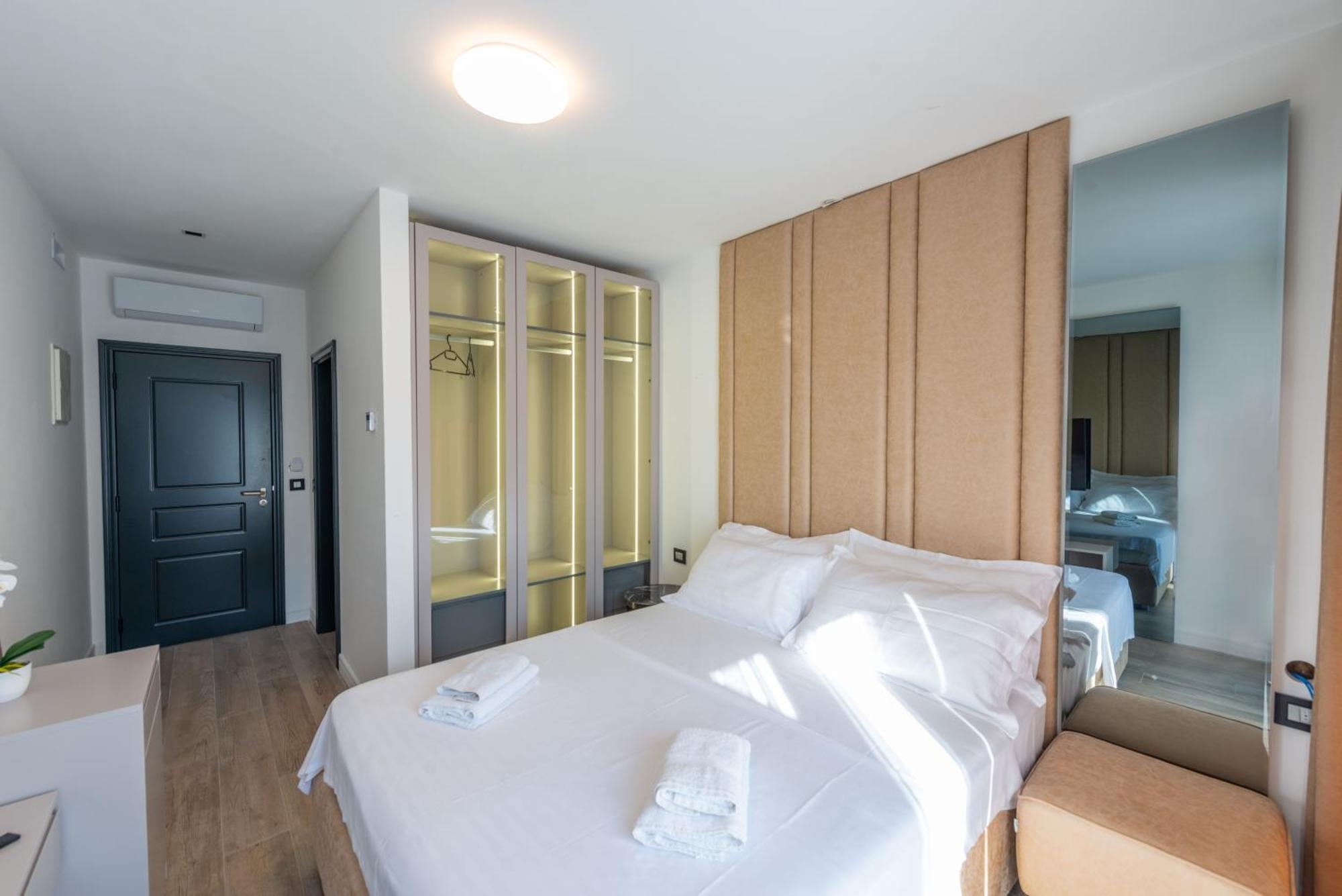 אולסינץ' Botanica Boutique Hotel מראה חיצוני תמונה