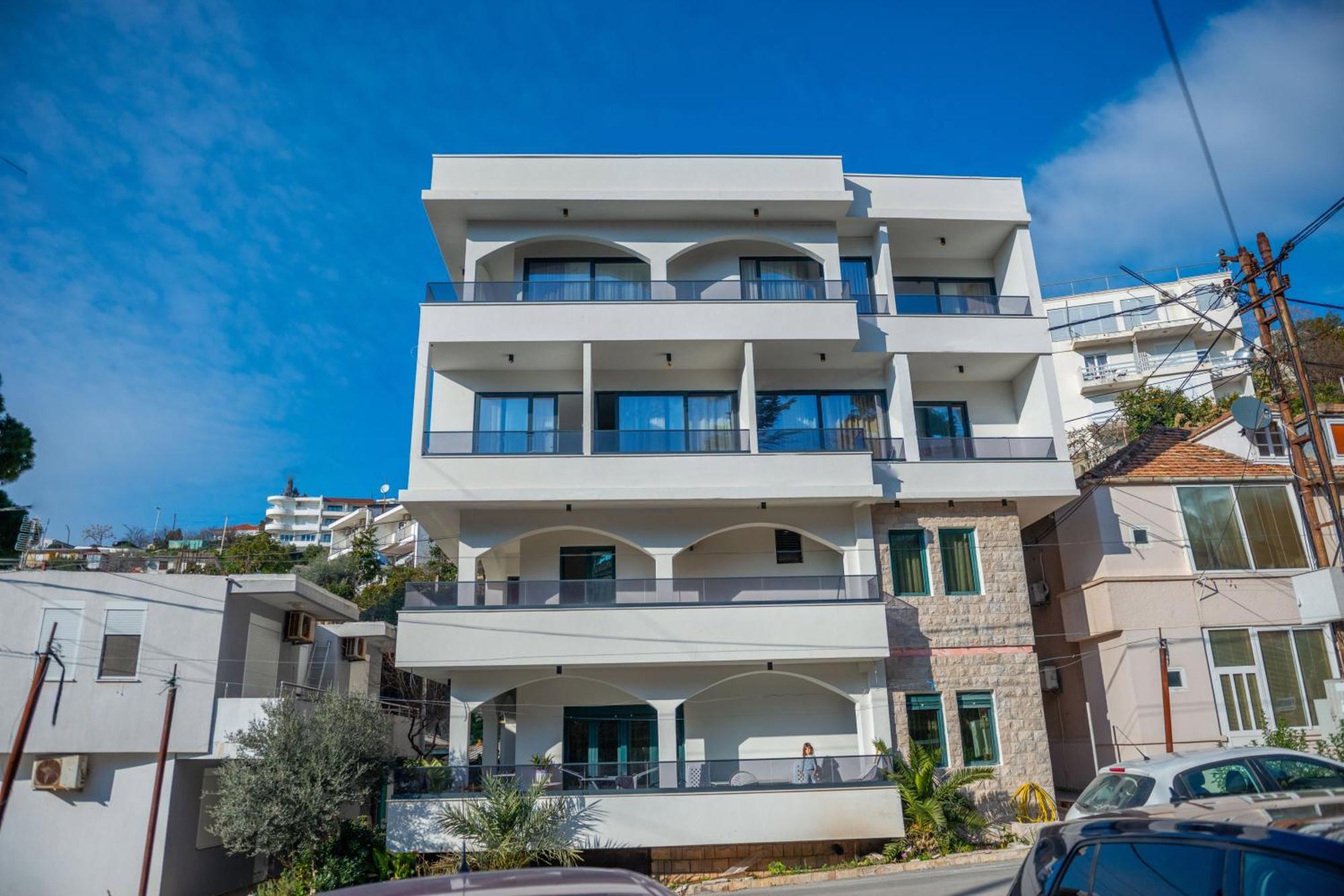 אולסינץ' Botanica Boutique Hotel מראה חיצוני תמונה