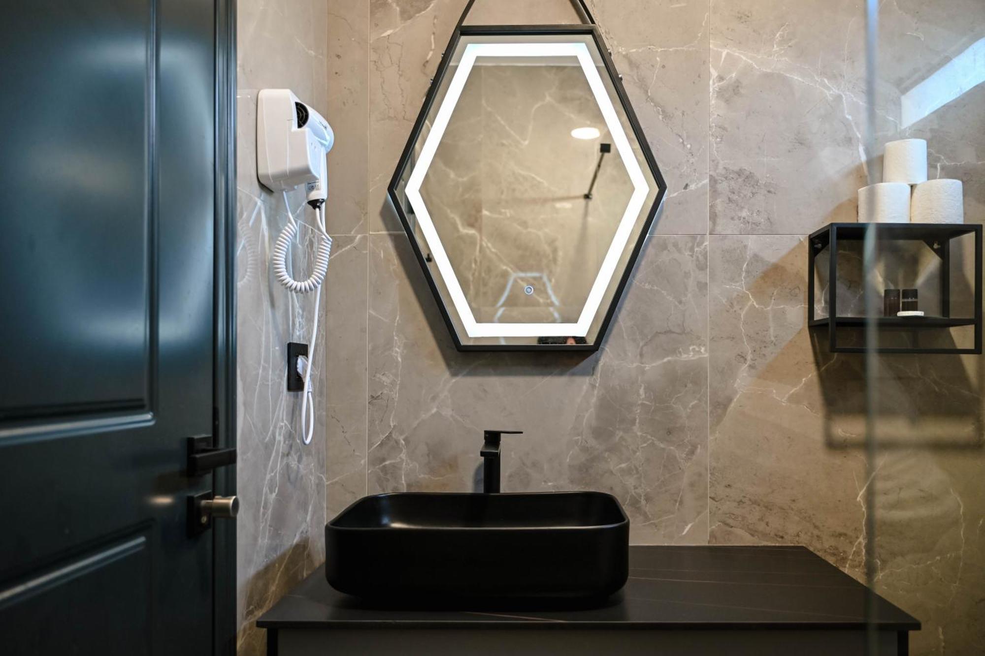 אולסינץ' Botanica Boutique Hotel מראה חיצוני תמונה